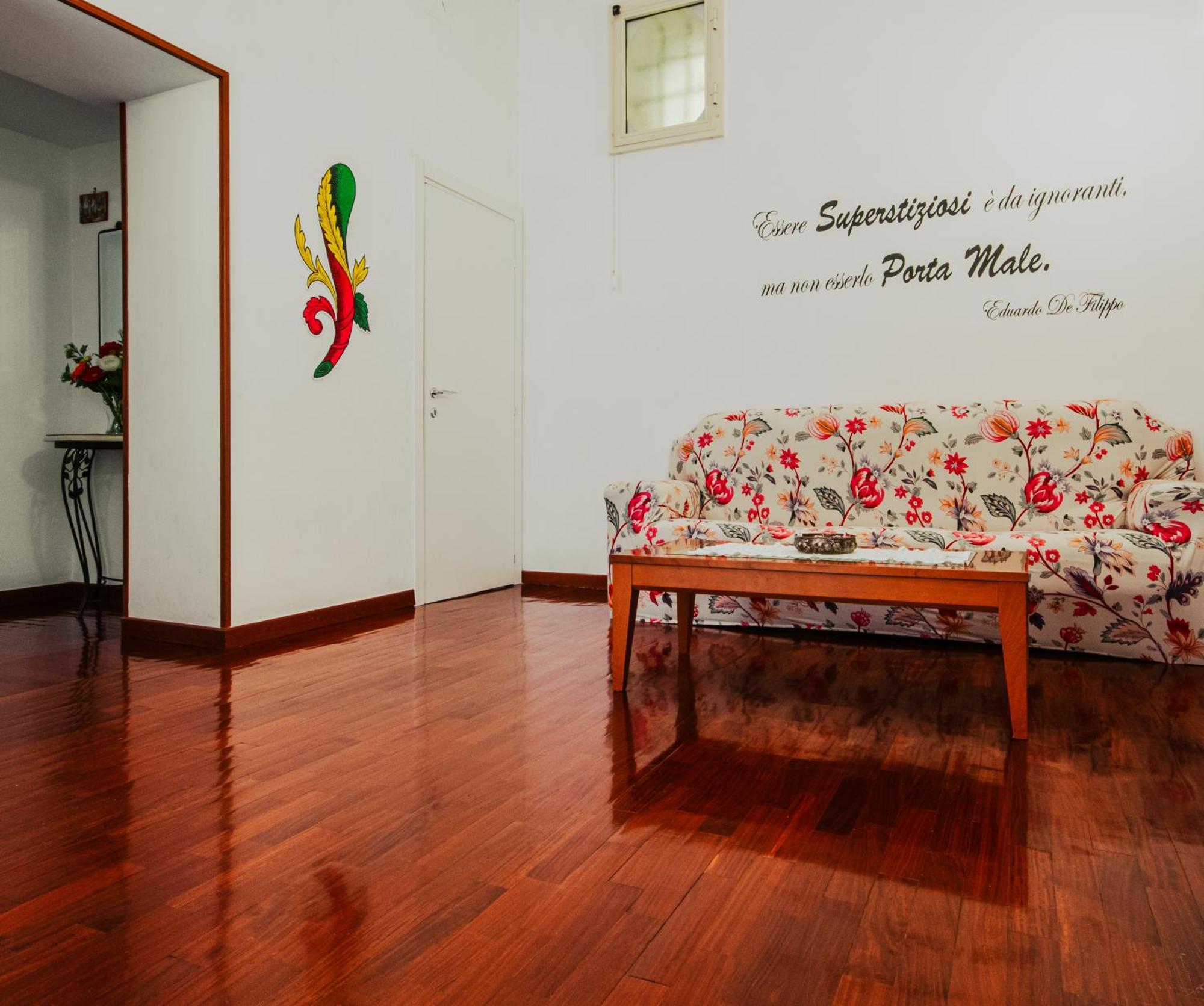La Casa Di Scio Scio & La Stanza Di Scio Scio Lejlighed Napoli Eksteriør billede