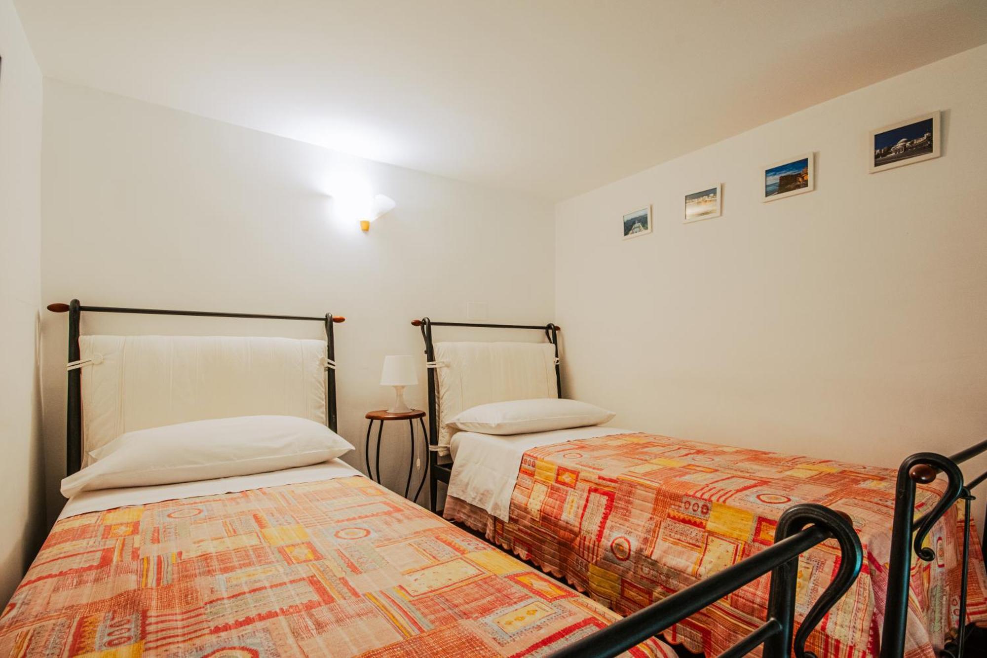 La Casa Di Scio Scio & La Stanza Di Scio Scio Lejlighed Napoli Eksteriør billede